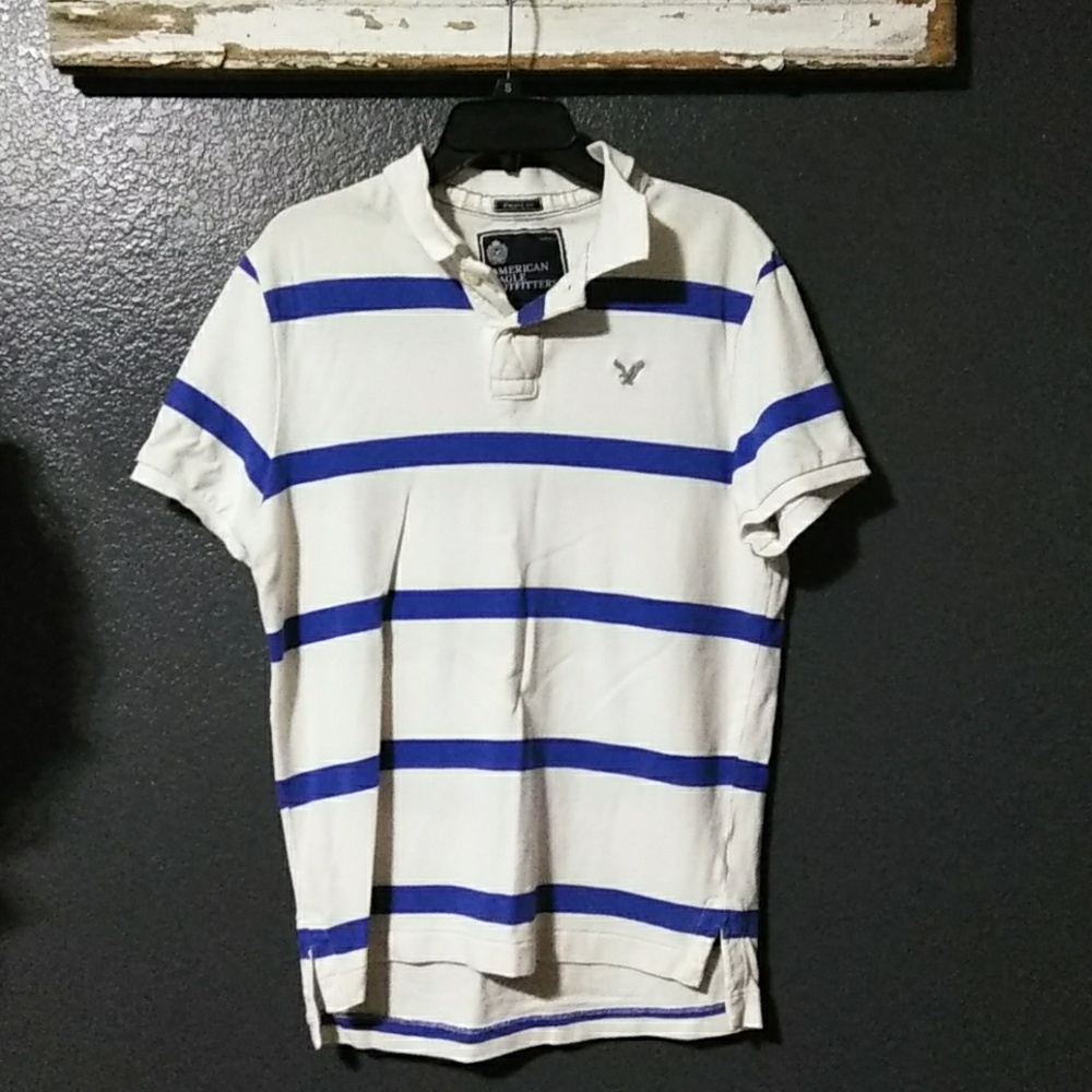 American Eagle shirt